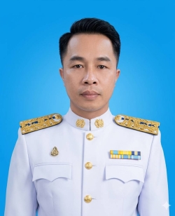 นายวีรยุทธ  เชิงหลง